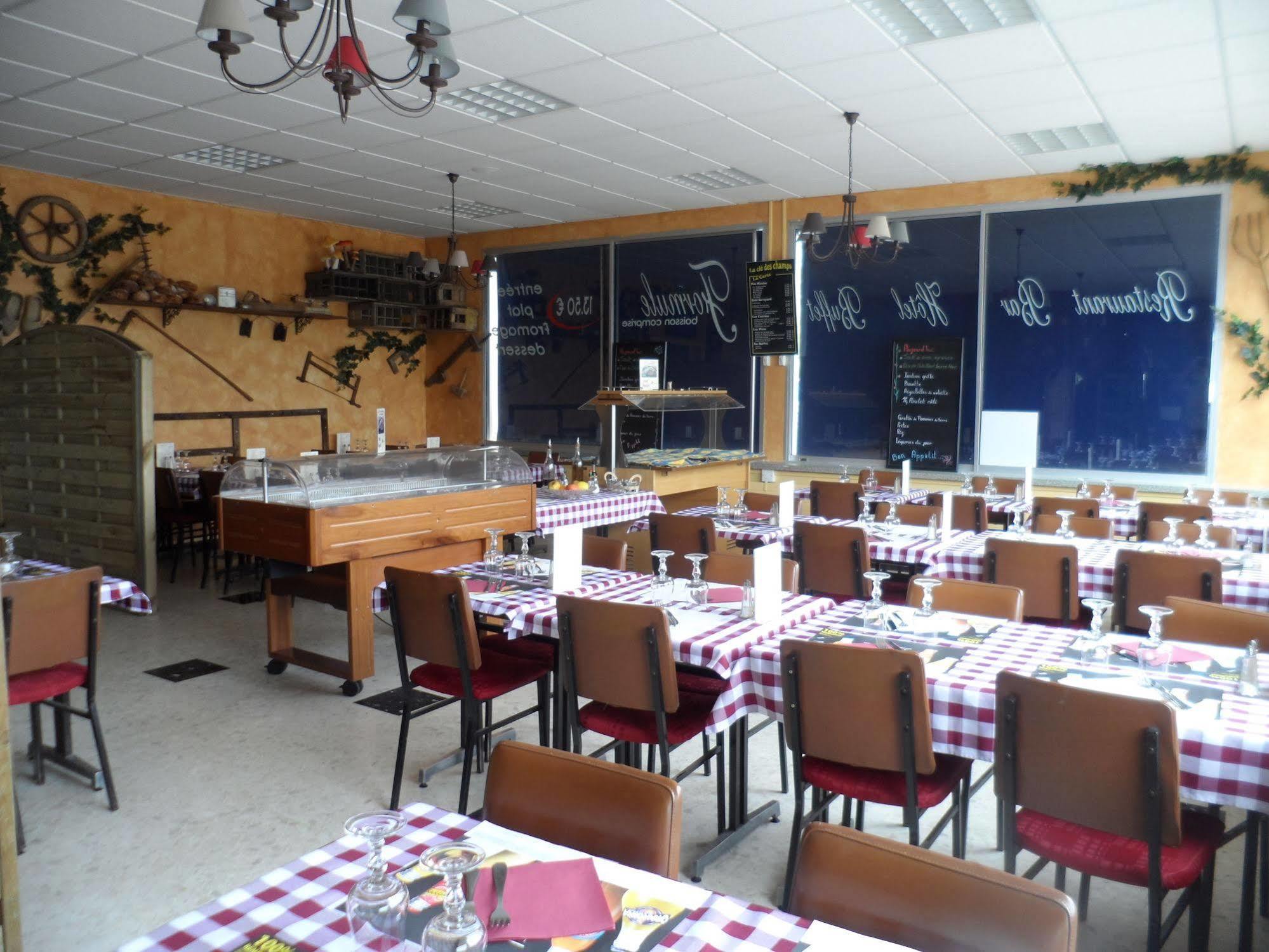 La Cle Des Champs Hotel Champigny  Buitenkant foto